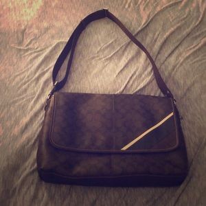 Coach NWOT messenger crossbody bag $100